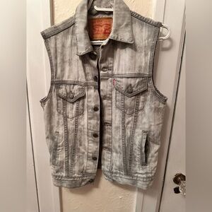 Levi’s Gray Acid Wash Denim Vest Size Small | Distressed Sleeveless Jean Jacket